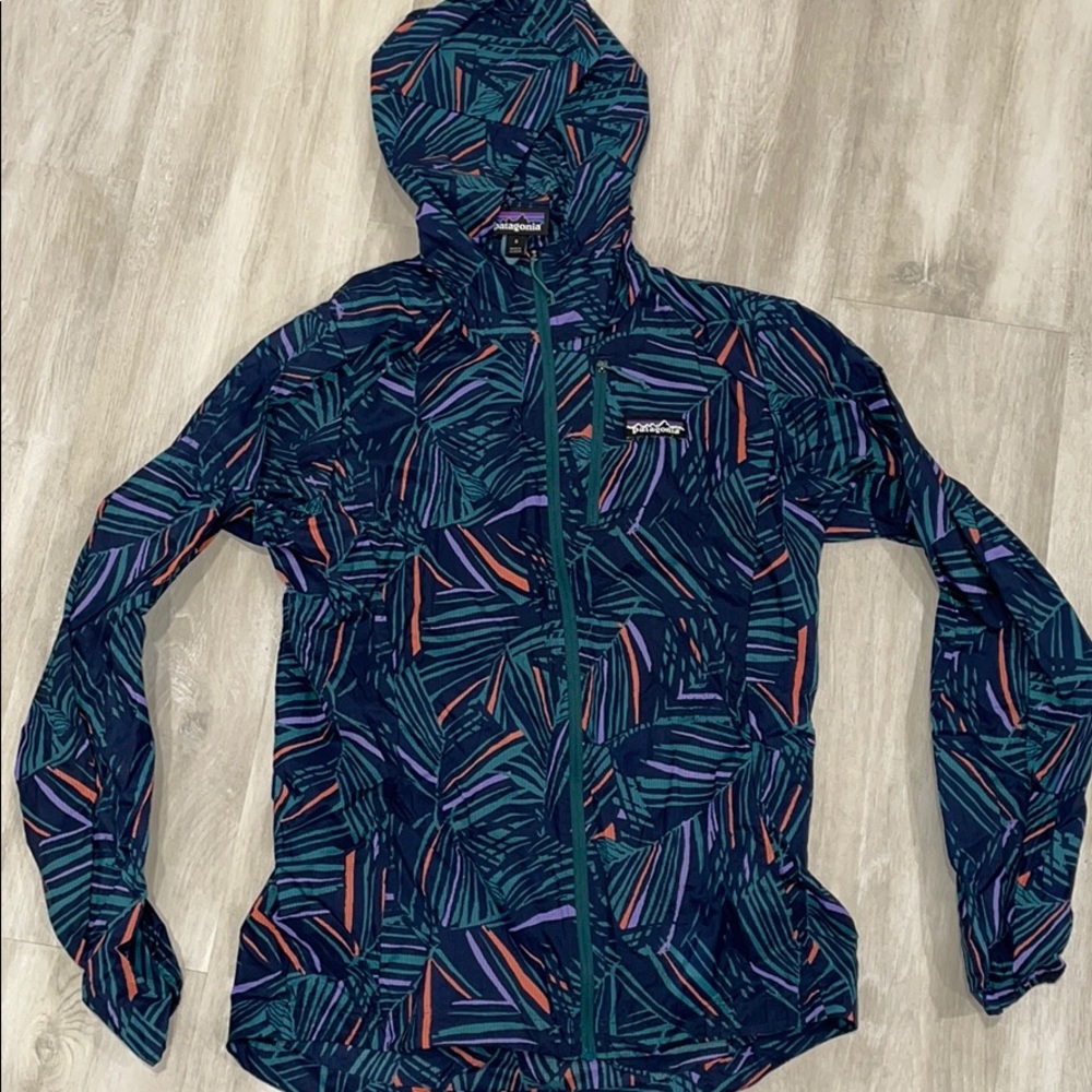 Patagonia light rain jacket